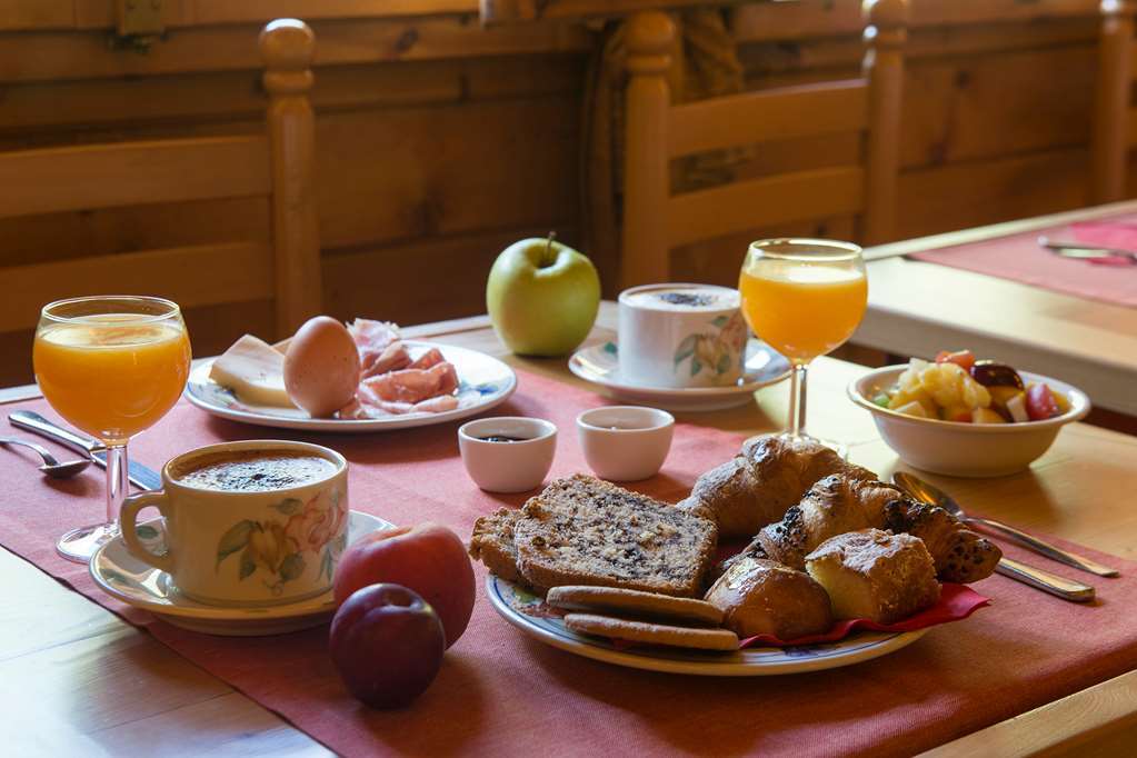 Eco Wellness Hotel Notre Maison Cogne Amenities photo